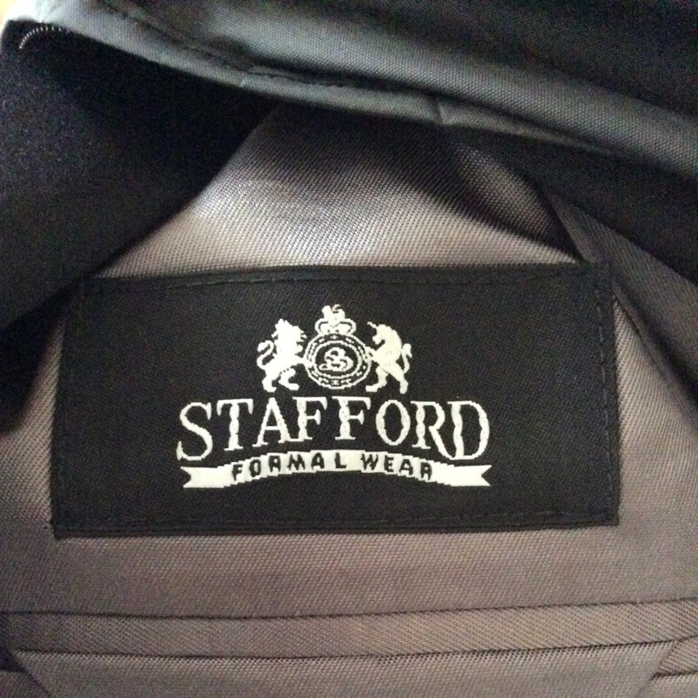 Tuxedo Jacket - image 3